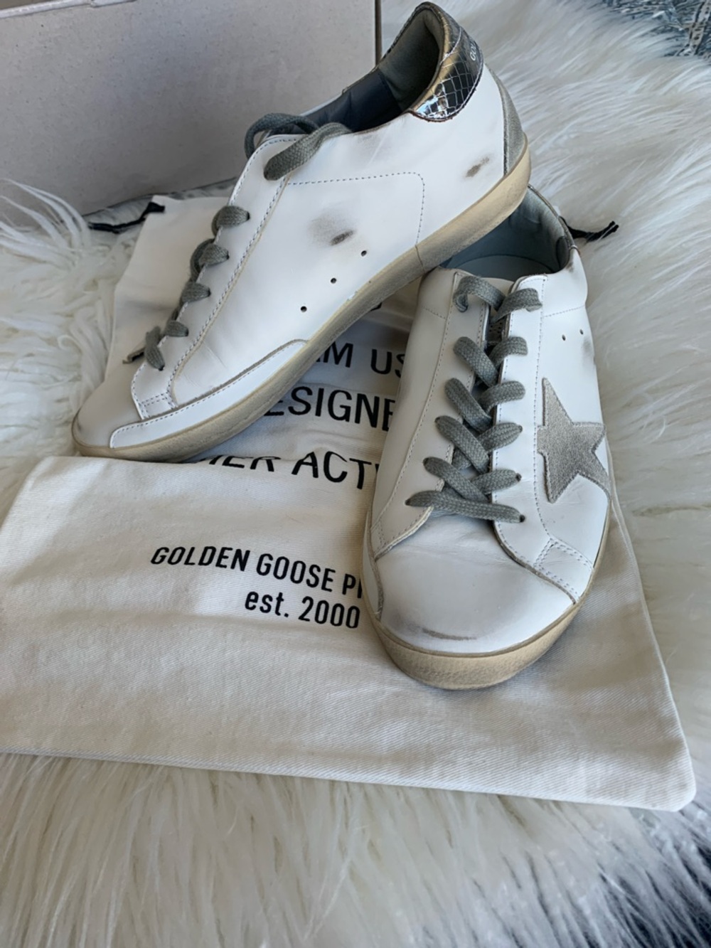 🌟GOLDEN GOOSE WHITE LEATHER SNEAKERS🌟 - Picture 2 of 11